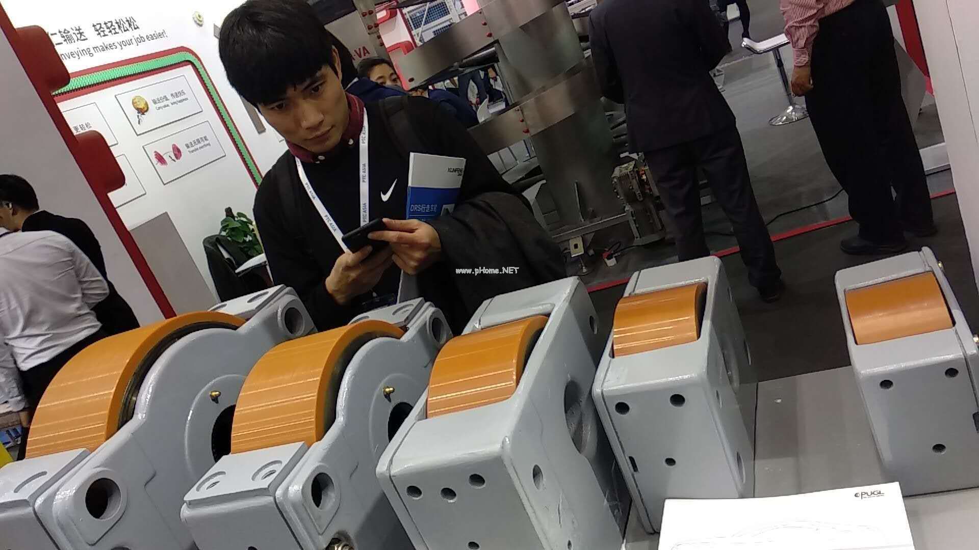 电动驱动行走轮箱
