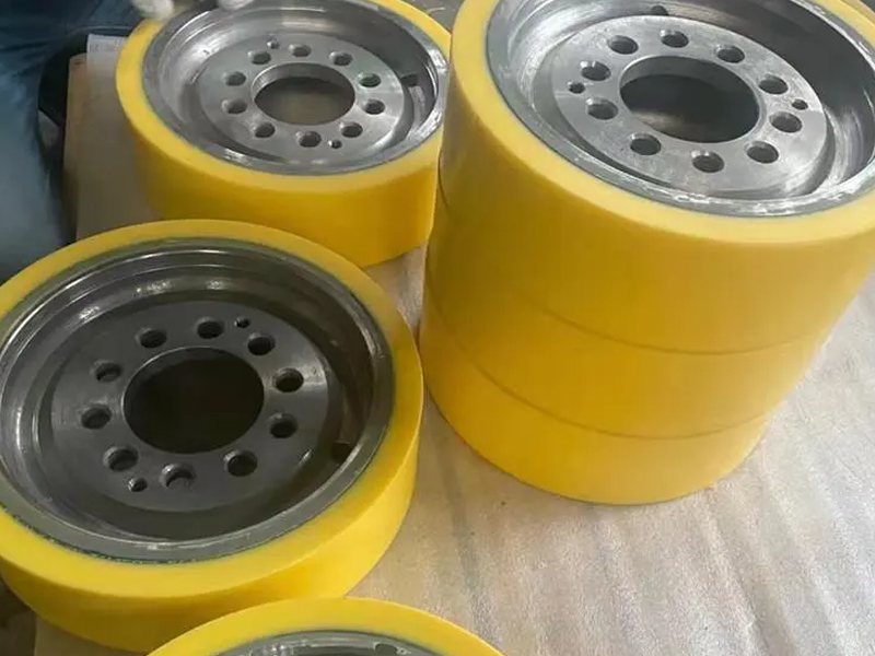 聚氨酯单轨吊承重轮在矿山机械行业中的应用