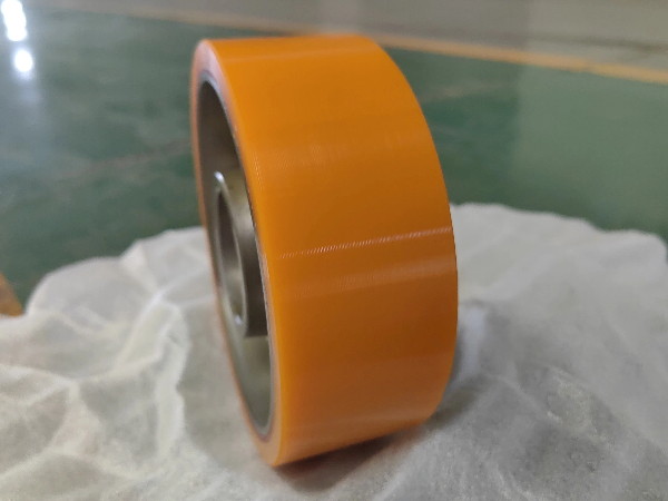 电动堆高车驱动承重轮